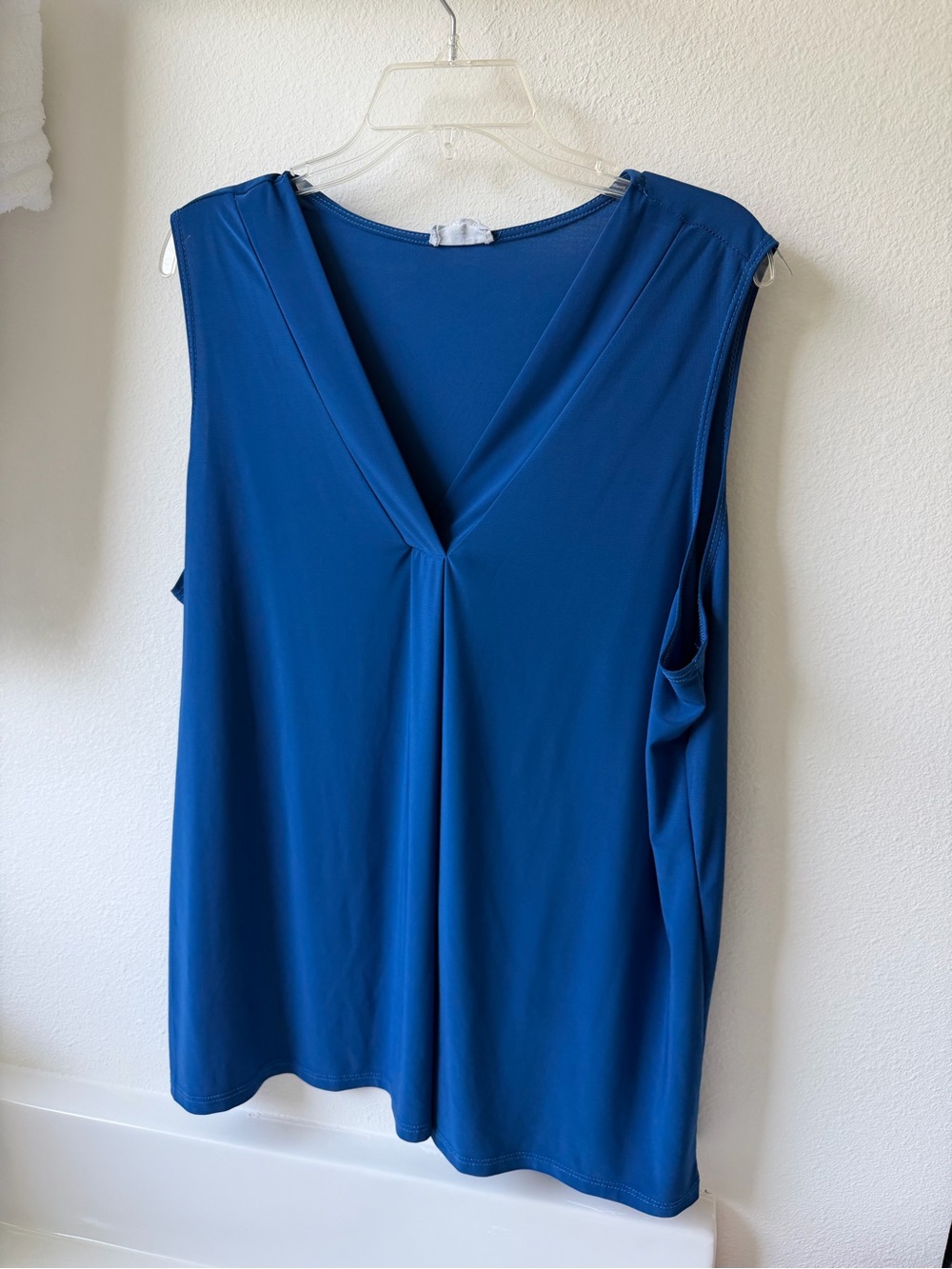 Women’s Sleeveless V-Neck Top - Blue